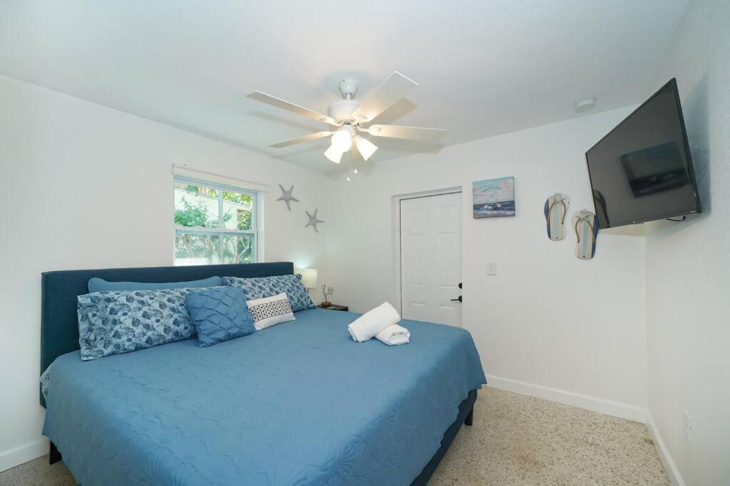 Modern, Fresh - Only 3 Miles To The Beach! Apartamento Sarasota Exterior foto